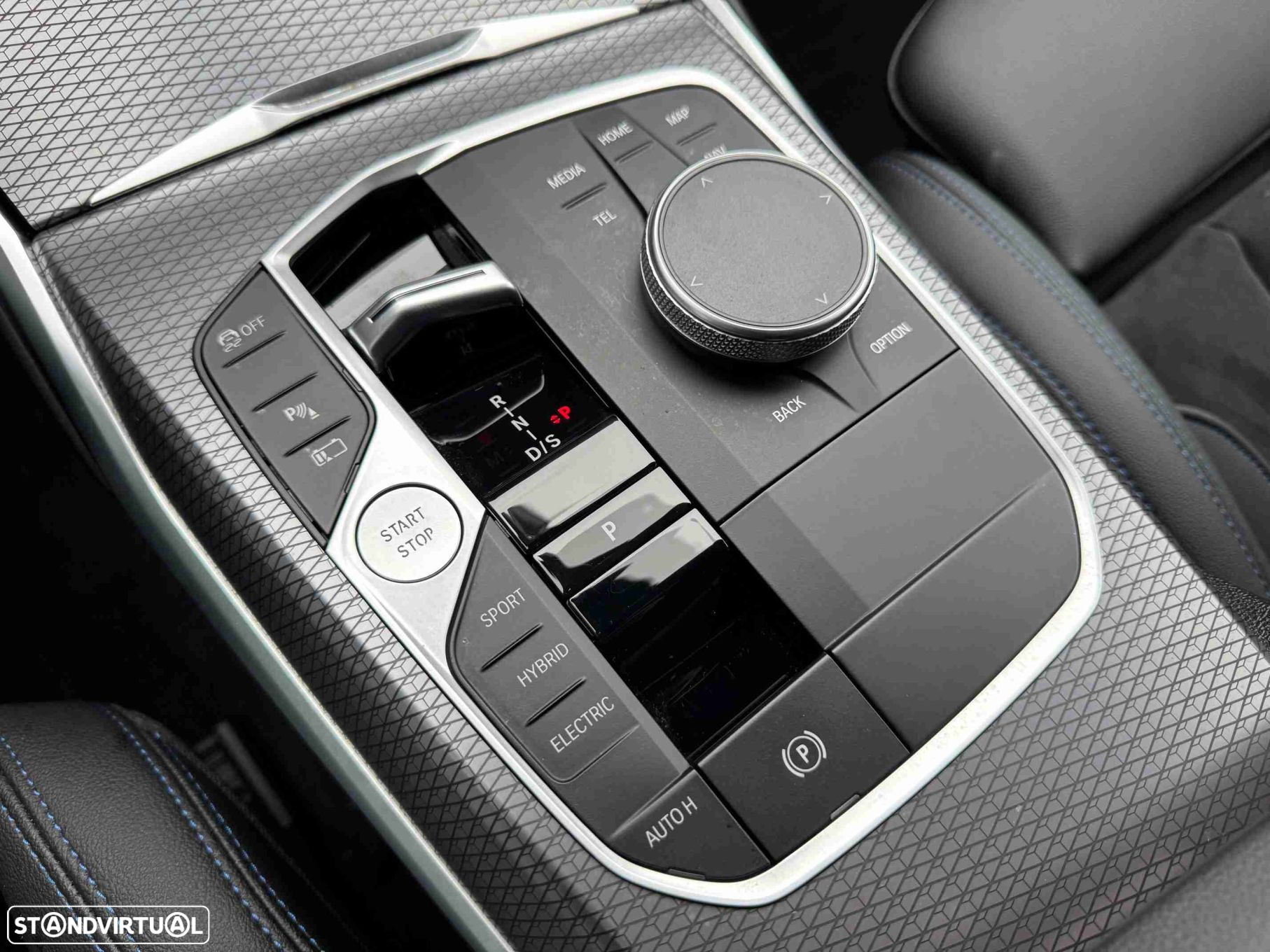 BMW 320 e Touring Pack Desportivo M Auto - 18