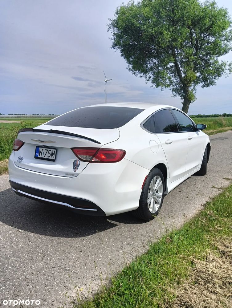 Chrysler 200 - 2