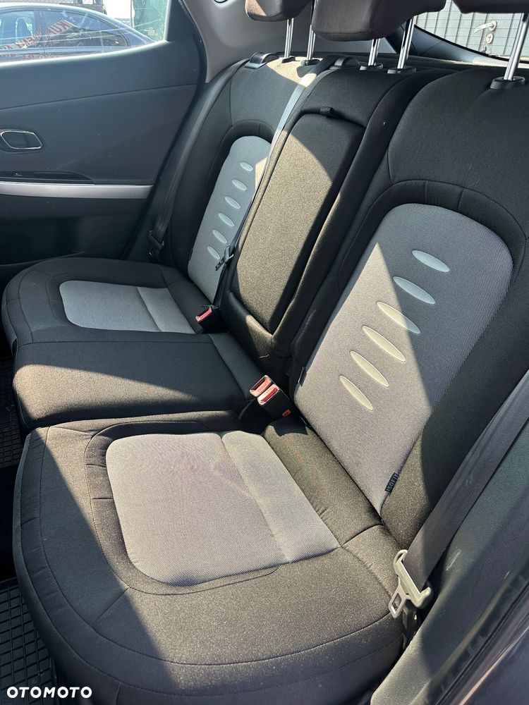 Kia Ceed 1.6 GDI L - 13