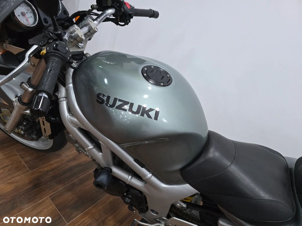 Suzuki SV - 13