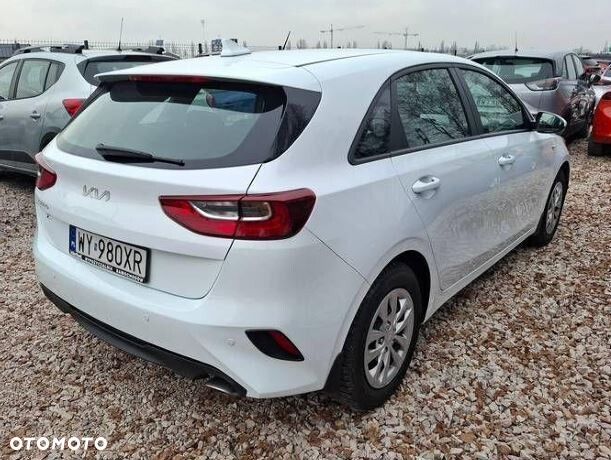 Kia Ceed - 4