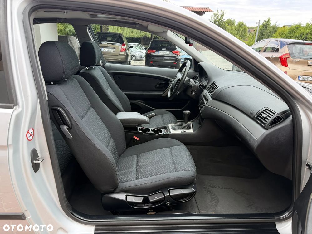 BMW Seria 3 316ti Edition Lifestyle - 28