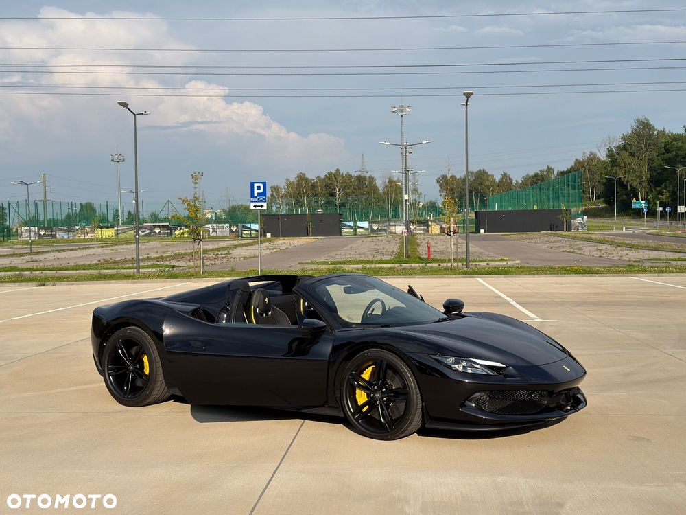Ferrari 296 GTS - 10