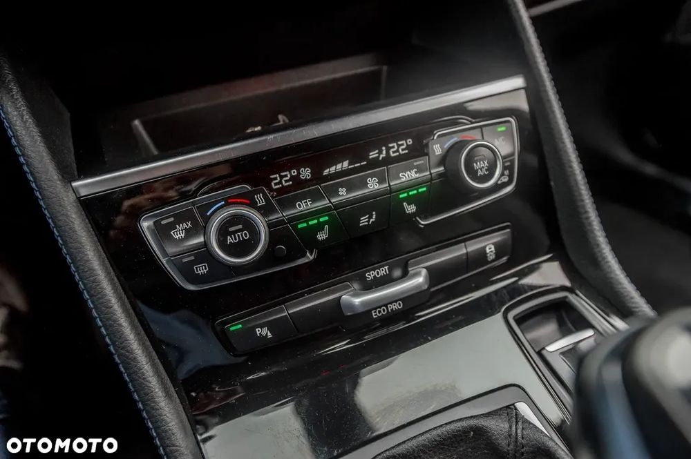 BMW Seria 2 220d Active Tourer xDrive M Sport - 40