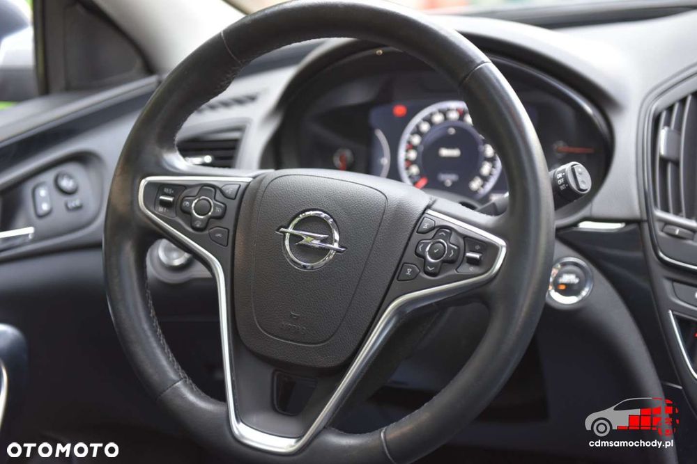 Opel Insignia 1.6 T Executive S&S - 24