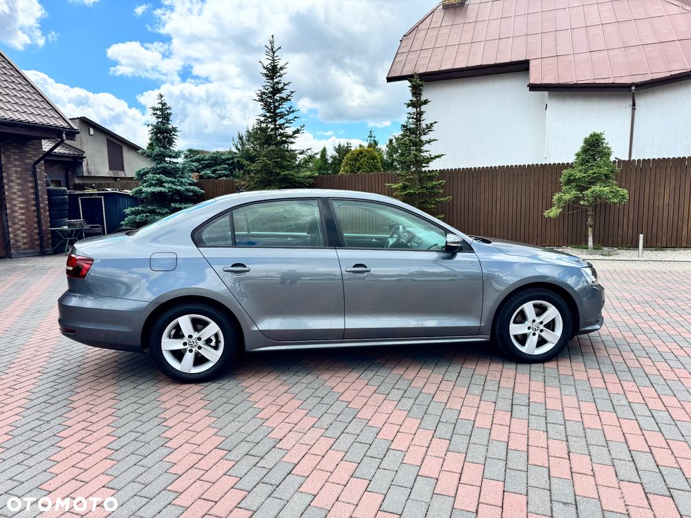 Volkswagen Jetta 2.0 TDI DPF BMT Highline - 4
