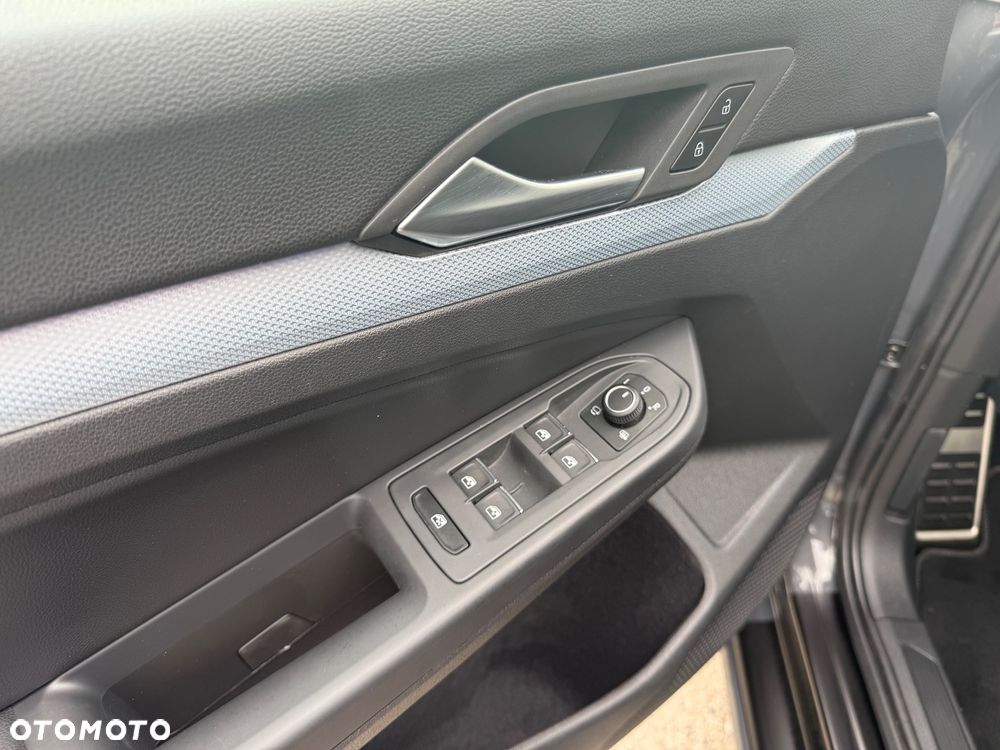 Volkswagen Golf - 17