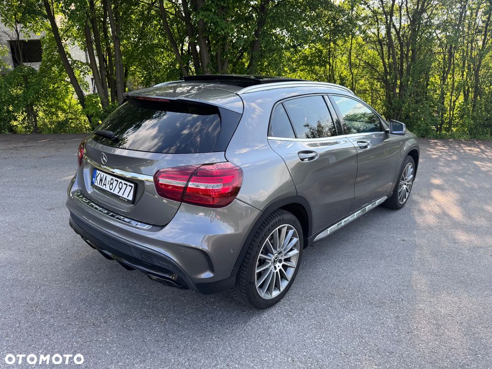 Mercedes-Benz GLA 220 d 7G-DCT AMG Line - 8