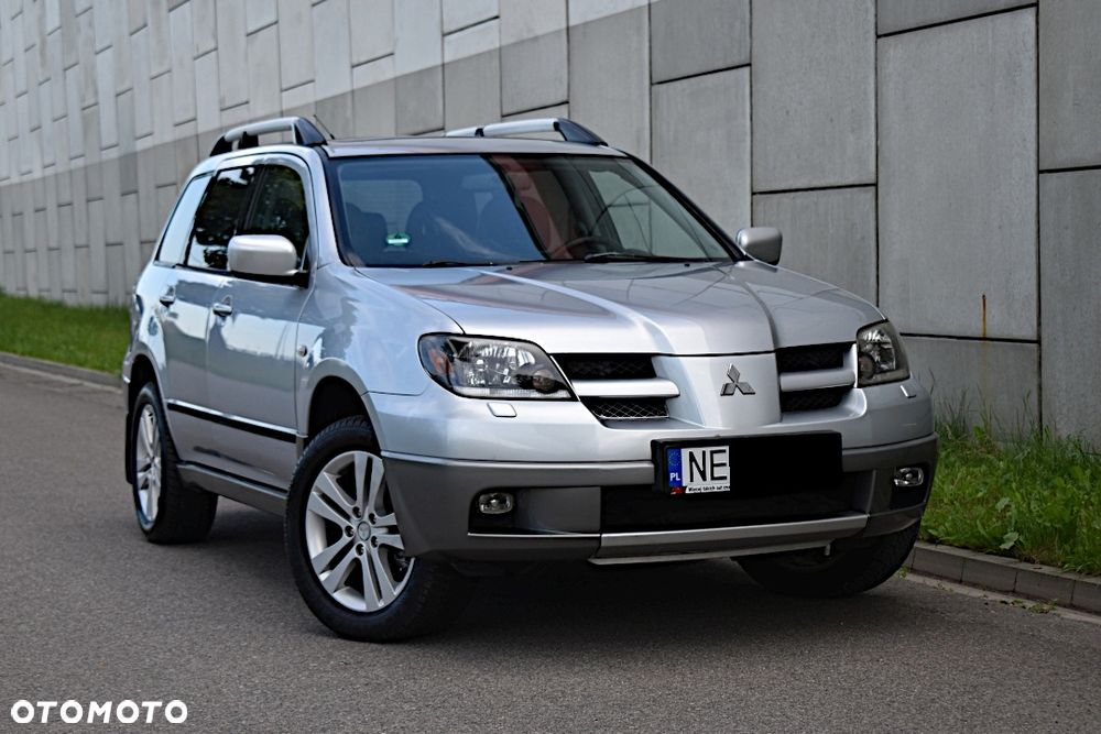 Mitsubishi Outlander 2.4 4WD Automatik Intense - 2