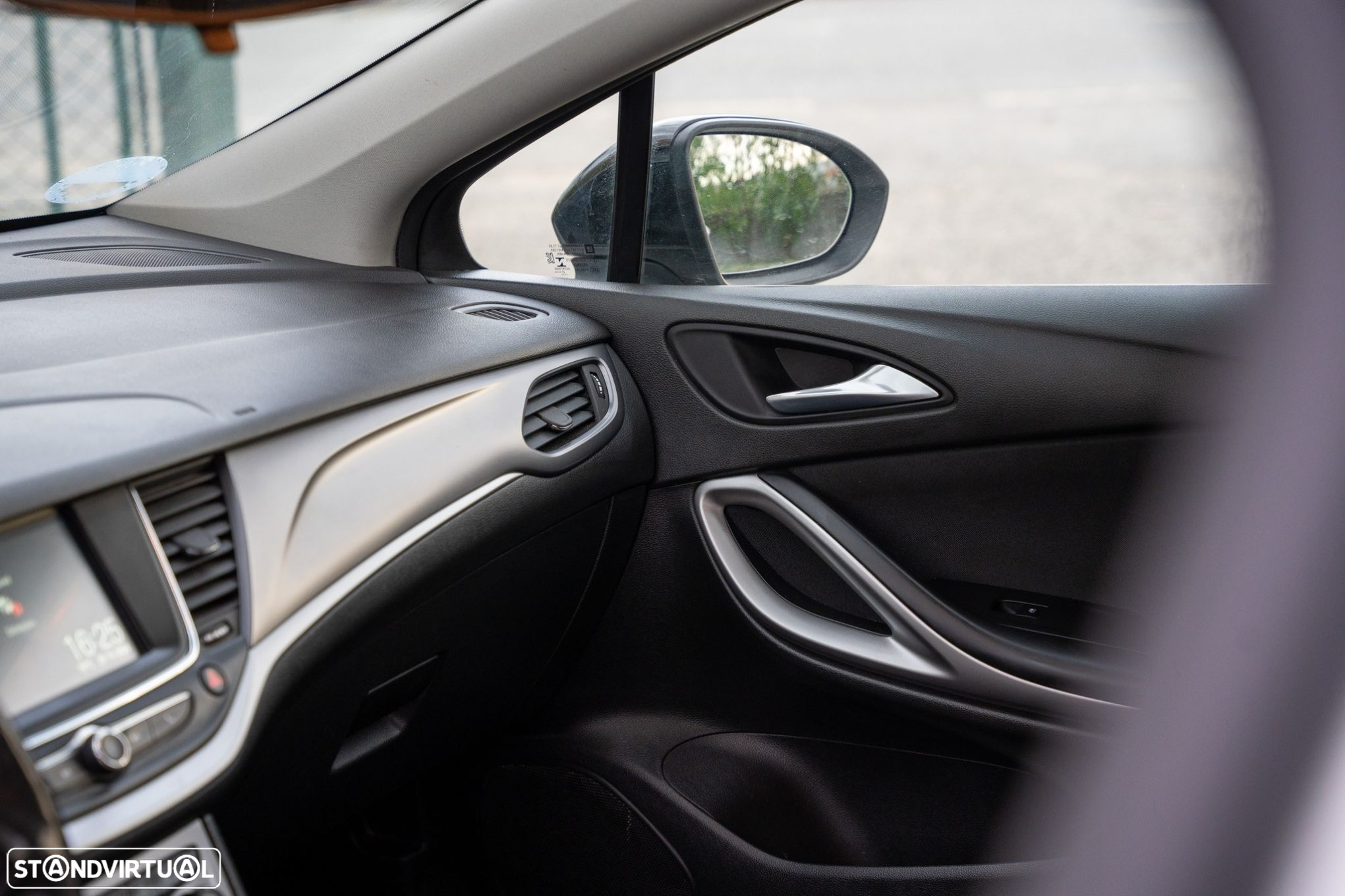 Opel Astra Sports Tourer - 15