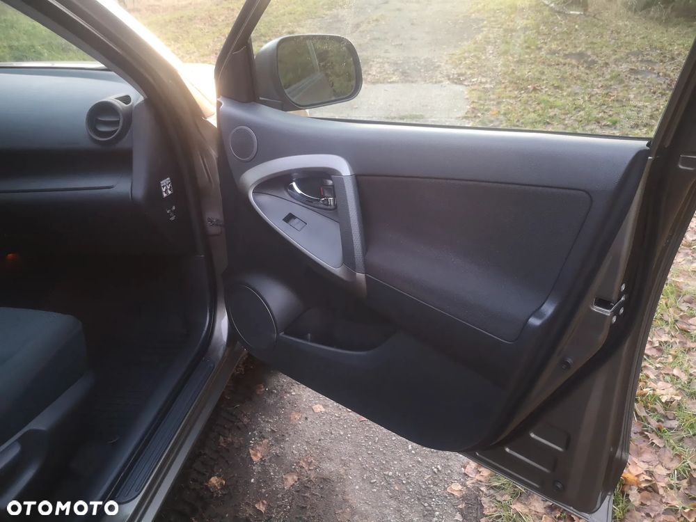 Toyota RAV4 2.0 4x4 Multidrive S Life - 23