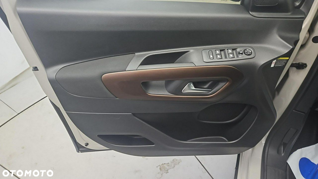 Peugeot Rifter 1.2 PureTech GT S&S - 10