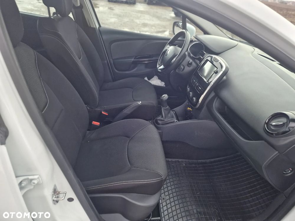 Renault Clio 1.2 16V 75 Limited - 27