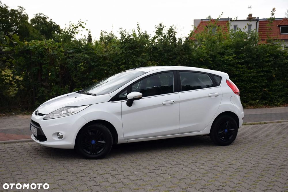 Ford Fiesta 1.25 Celebration - 4