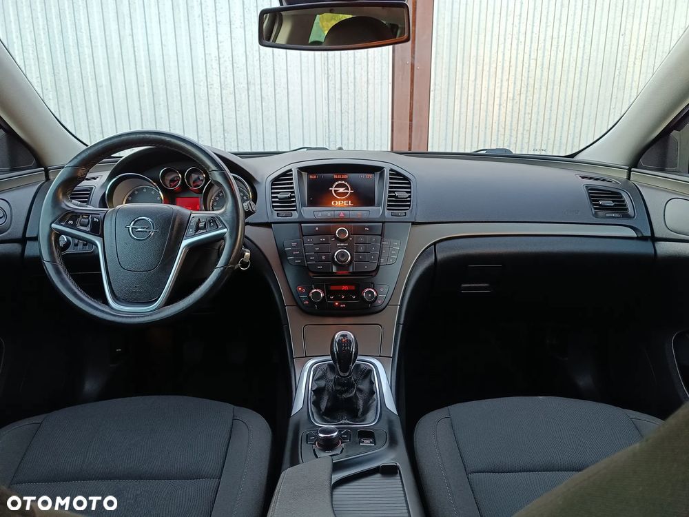 Opel Insignia 1.6 Turbo Design Edition - 17