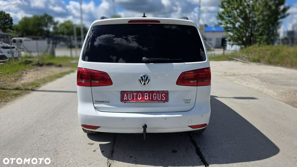 Volkswagen Touran - 8