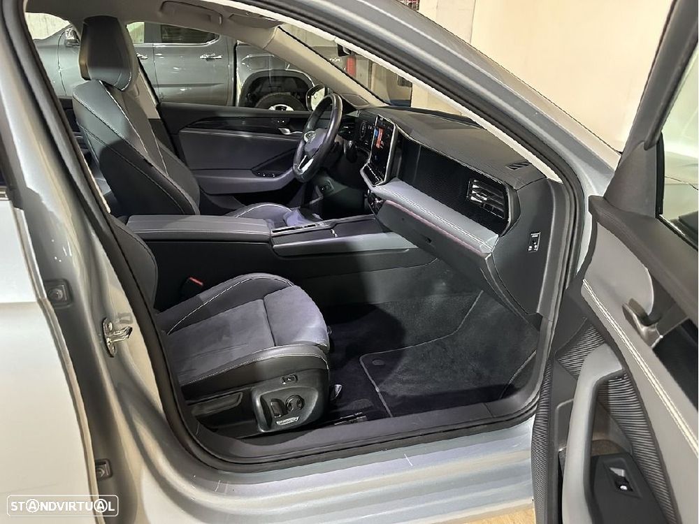 VW Passat Variant 1.5 TSI eHybrid DSG Versão Fiscal - 14