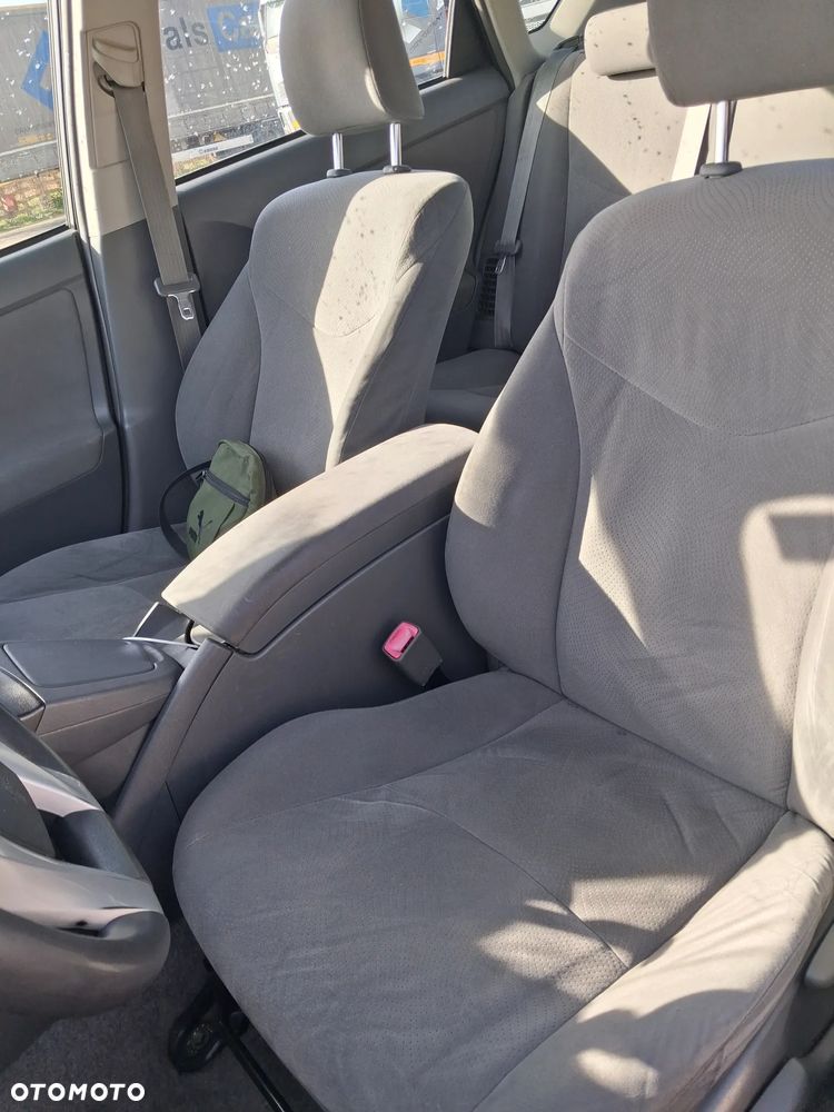 Toyota Prius 1.8 HSD Luna - 9