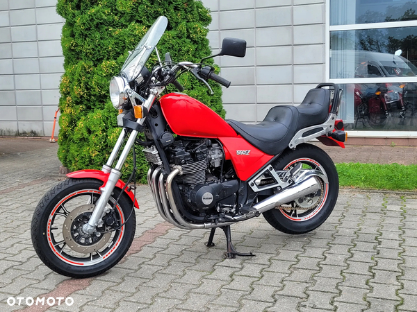 Suzuki GS