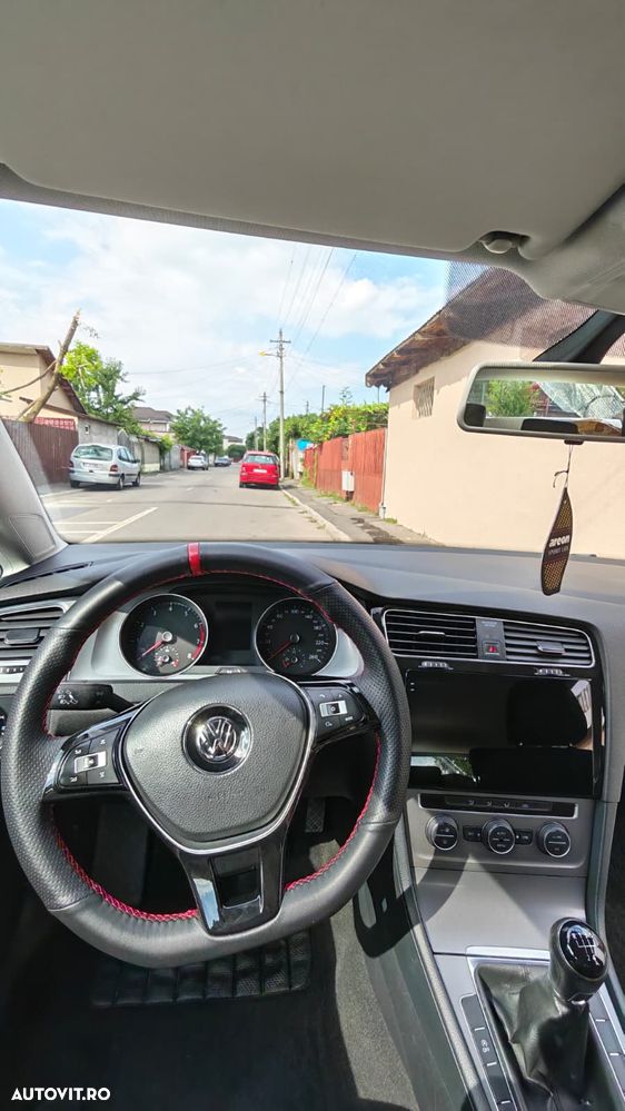 Volkswagen Golf 1.2 TSI BMT Comfortline - 6