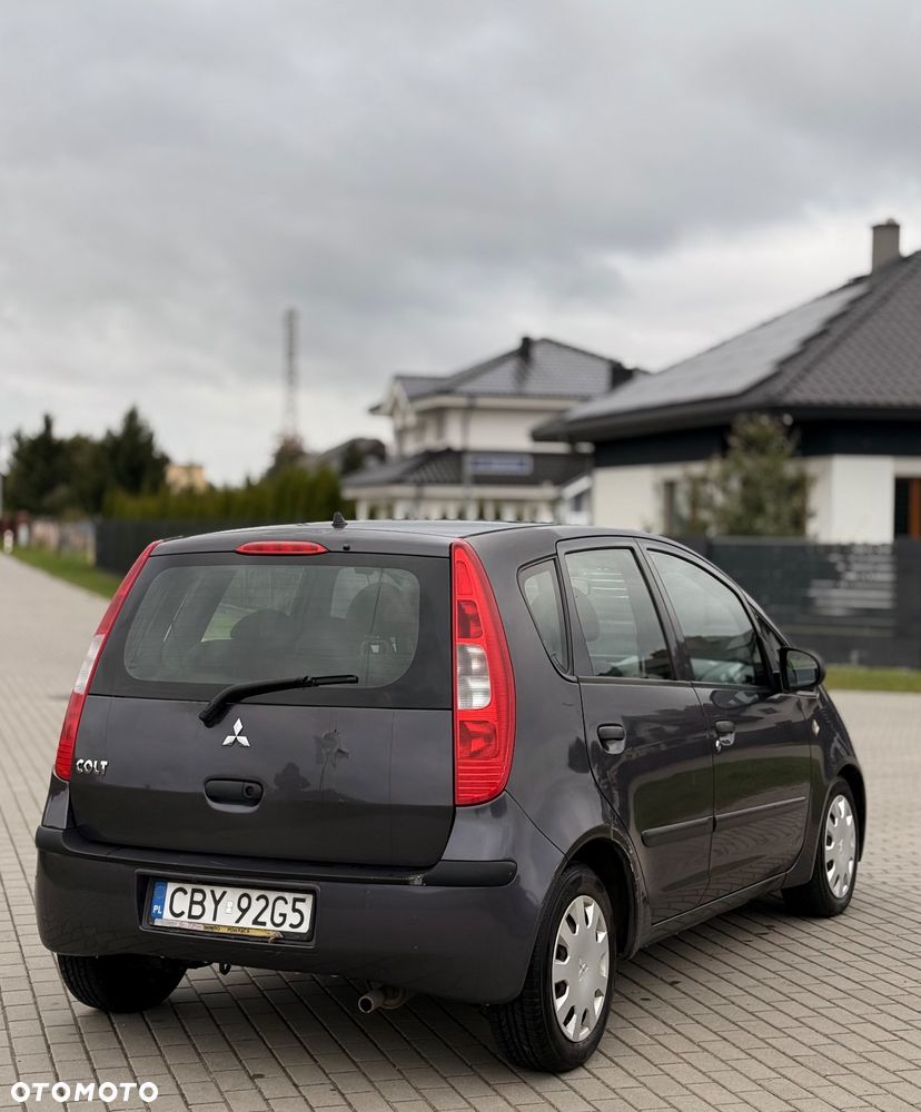 Mitsubishi Colt - 6