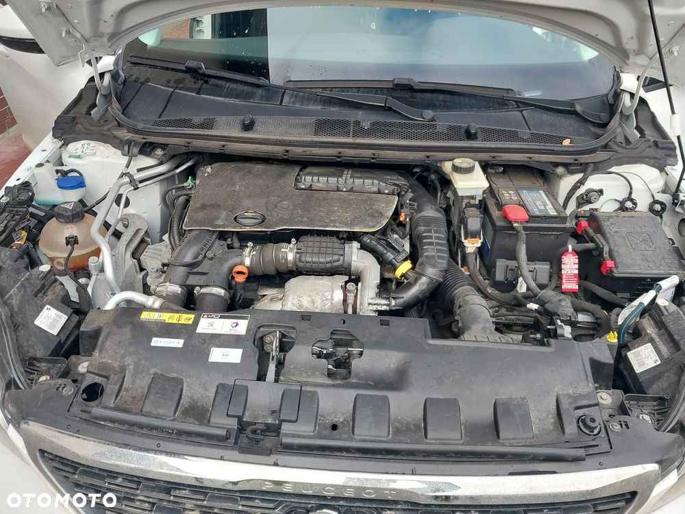 Peugeot 308 - 23