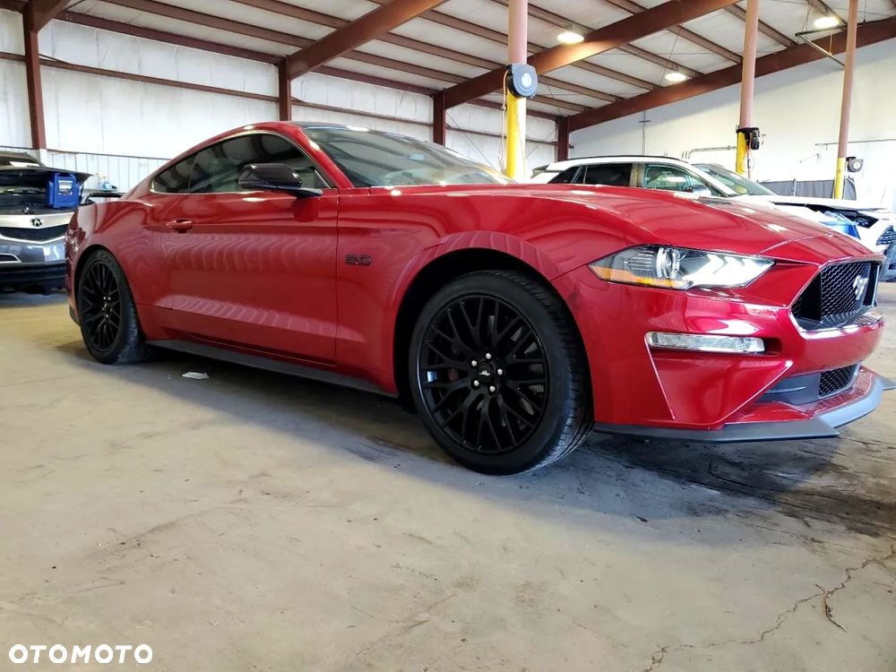 Ford Mustang - 5