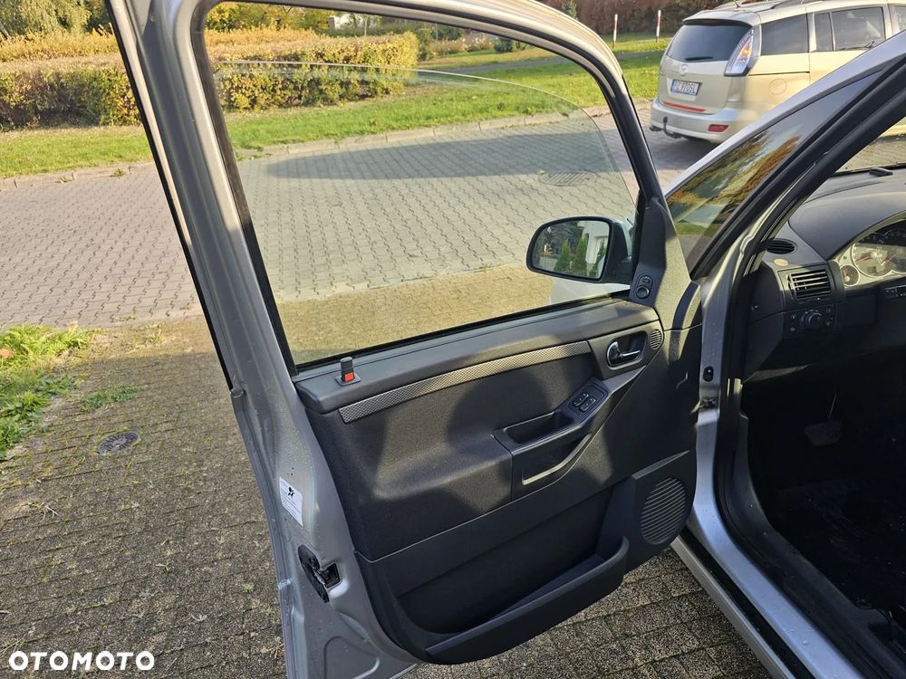 Opel Meriva - 25