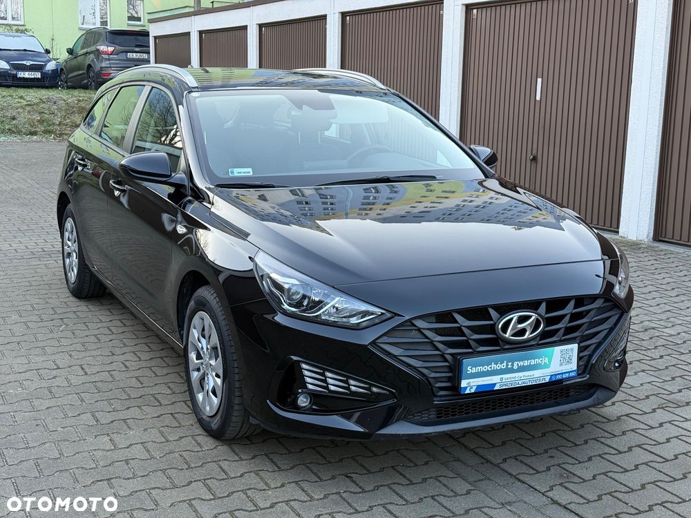 Hyundai i30 1.5 DPI Classic + - 26