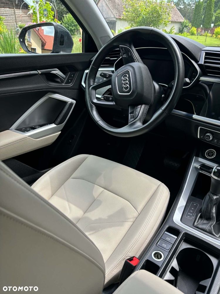 Audi Q3 - 4