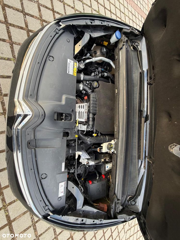 Citroën C4 PureTech 130 Stop&Start SHINE - 20