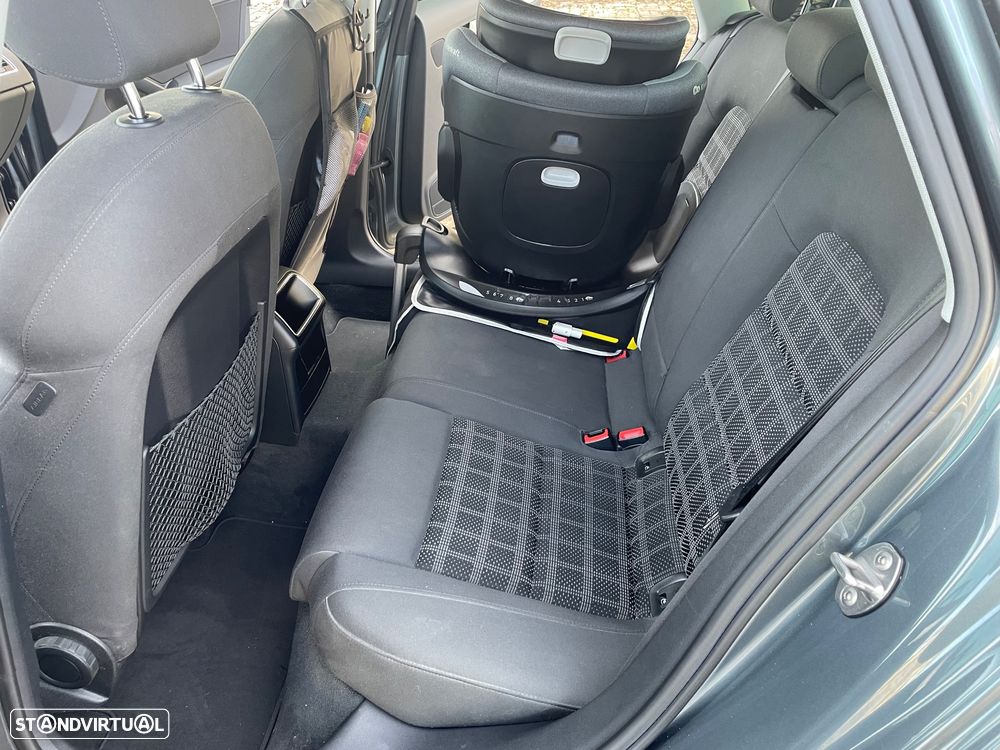 Audi A4 2.0 TDI - 25