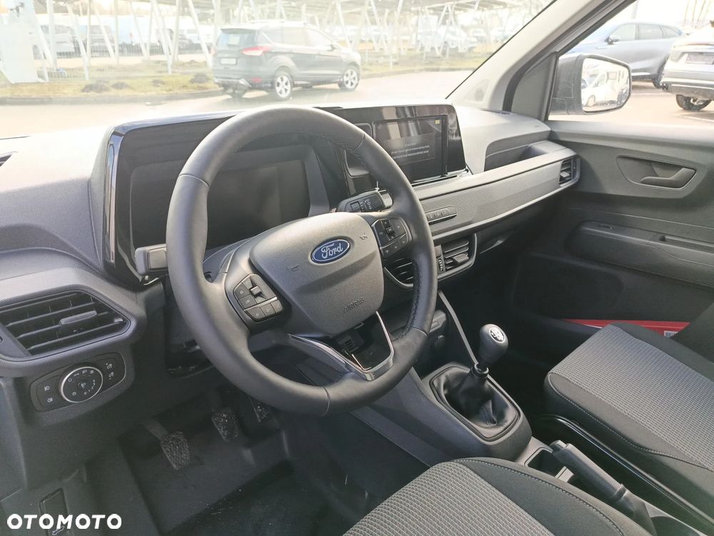 Ford Transit Courier - 4