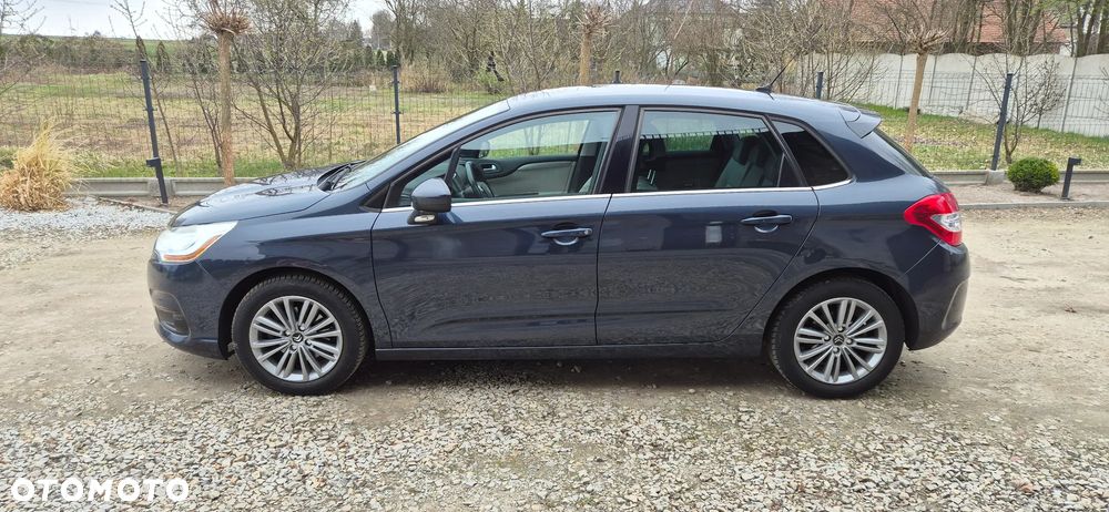 Citroën C4 VTi 120 Exclusive - 4