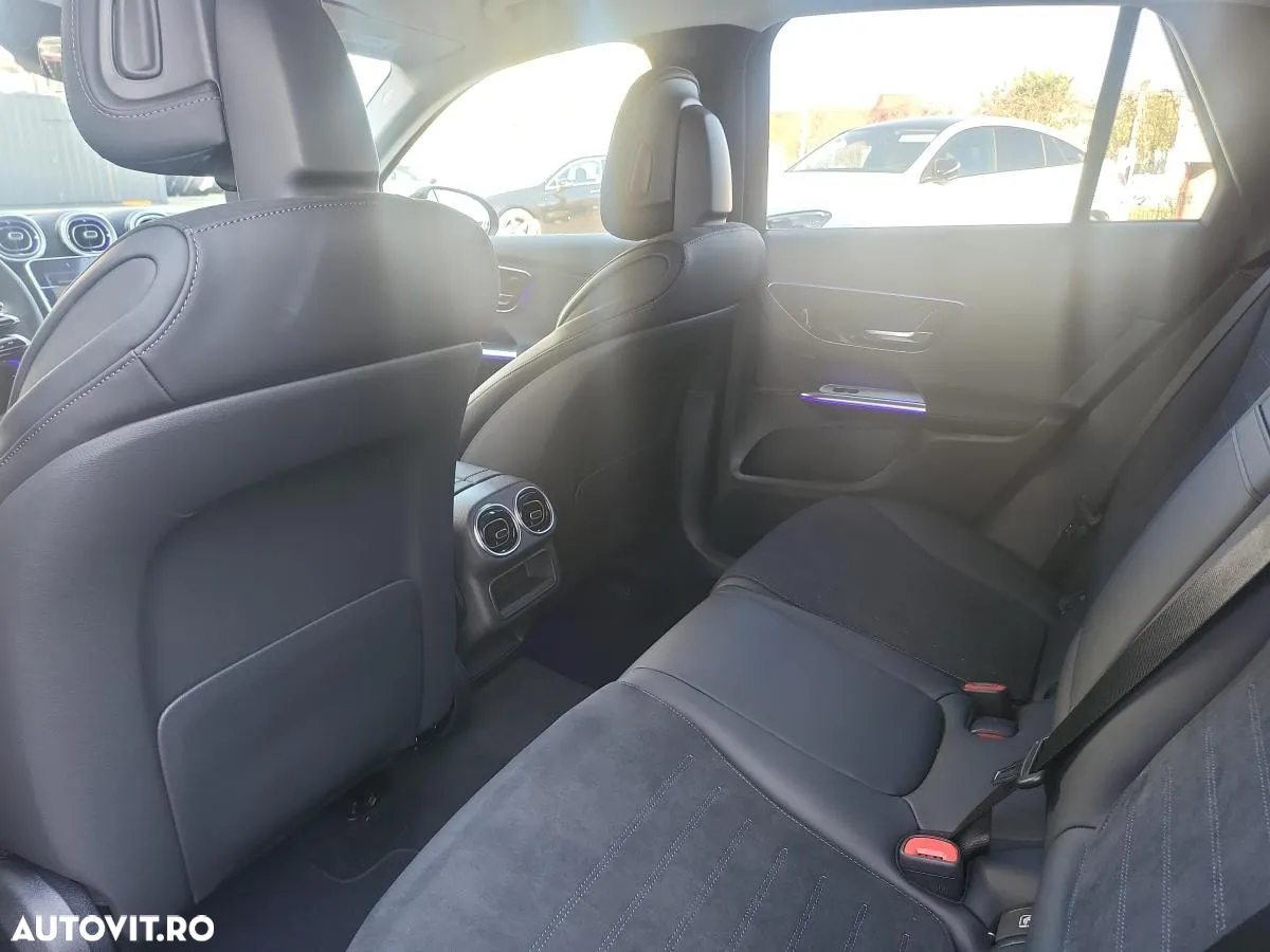 Mercedes-Benz GLC 300 e 4MATIC - 11