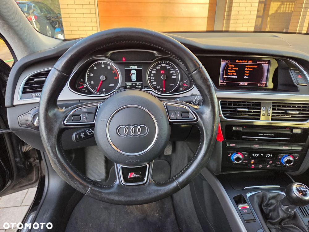 Audi A4 Avant 2.0 TFSI quattro S line Sportpaket - 23