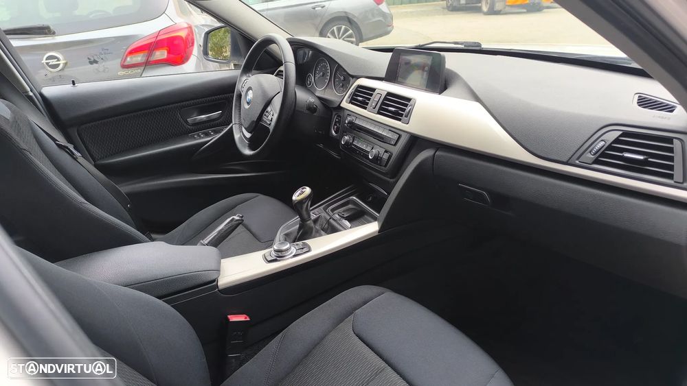 BMW 318 d xDrive Line Luxury - 10