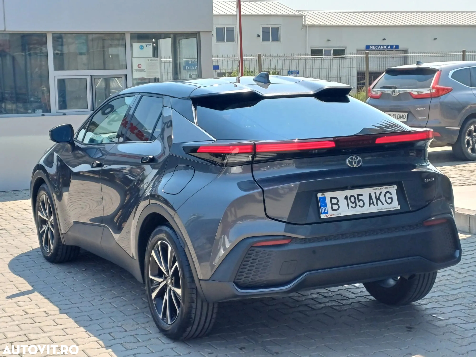 Toyota C-HR - 5