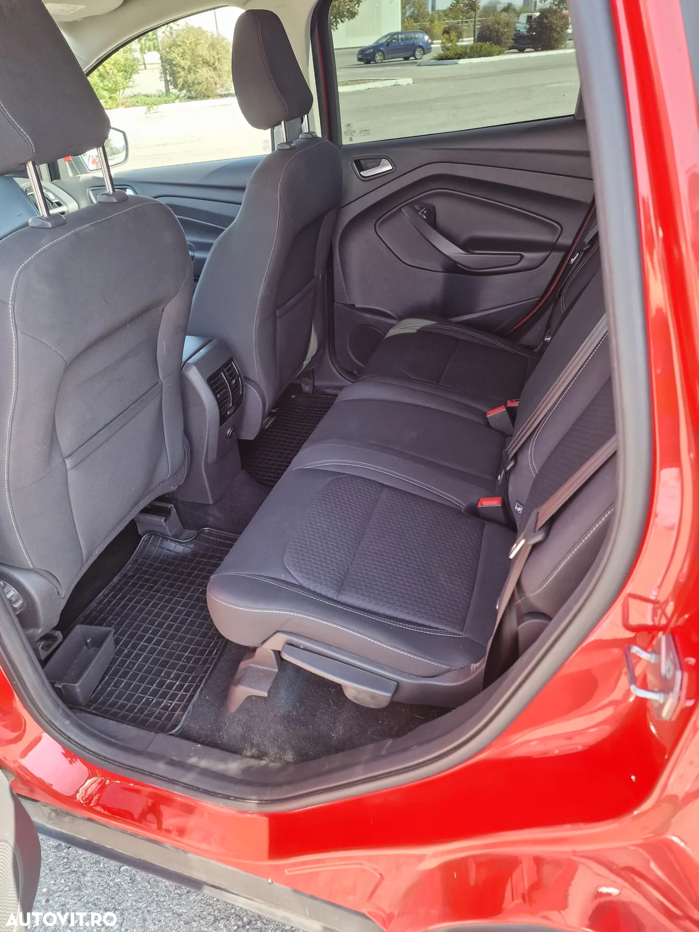 Ford Kuga 2.0 TDCi 4WD Powershift Titanium - 13