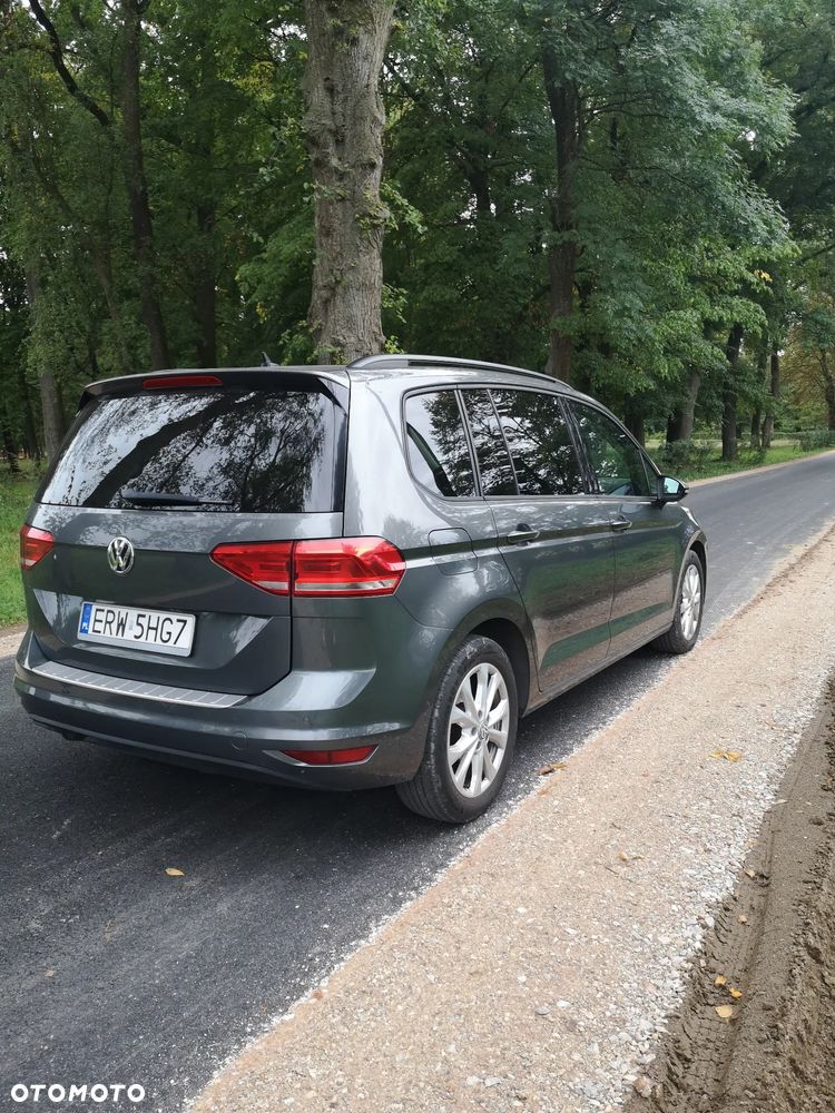Volkswagen Touran - 3