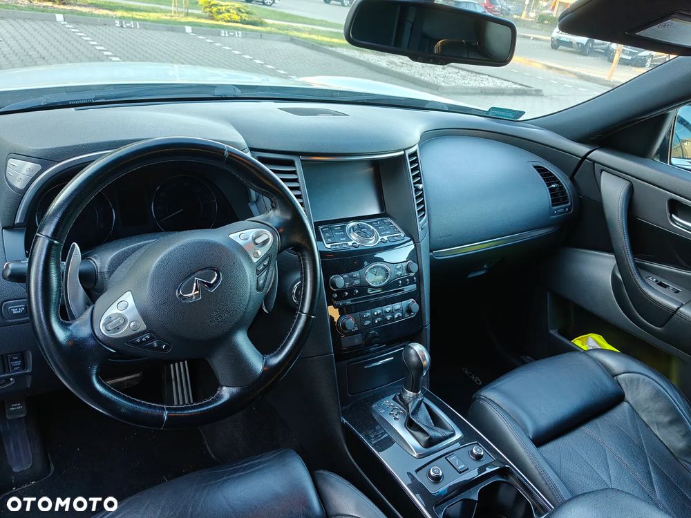 Infiniti QX70 3.0d S Premium - 10