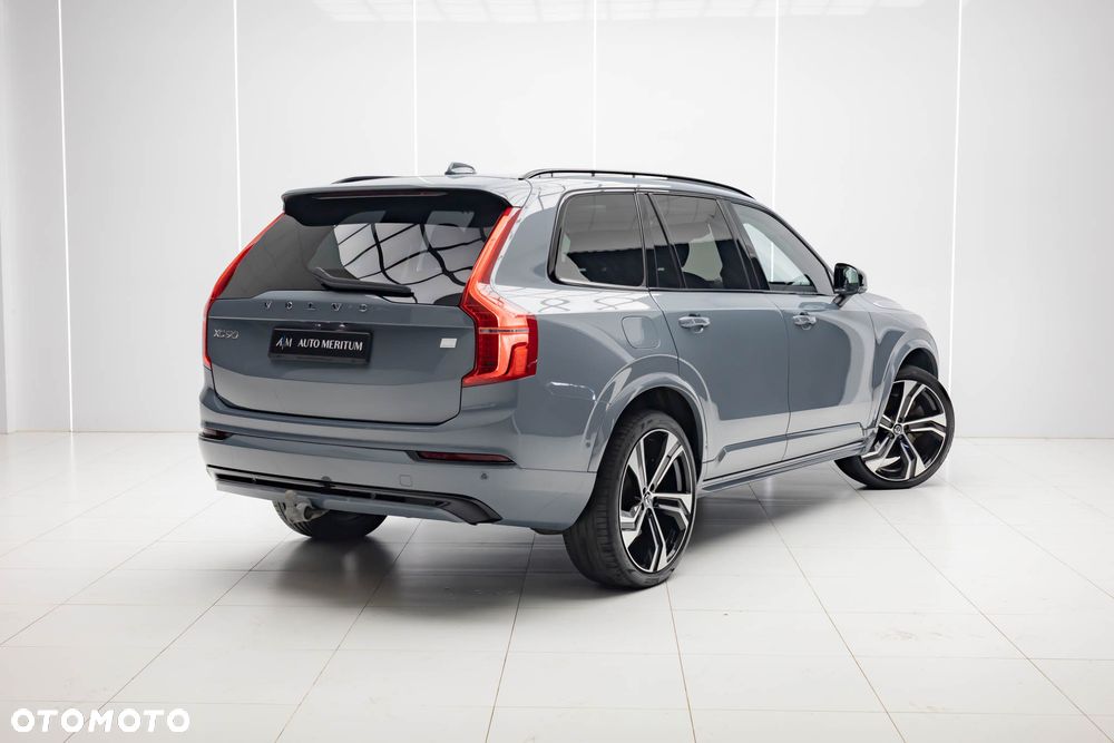 Volvo XC 90 - 7
