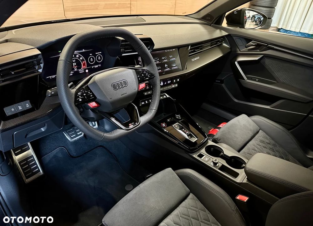Audi RS3 Limousine 2.5 TFSI Quattro S tronic - 14