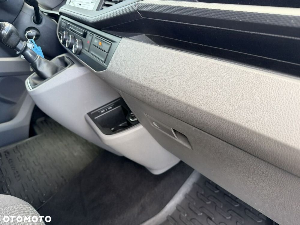 Volkswagen Transporter - 20