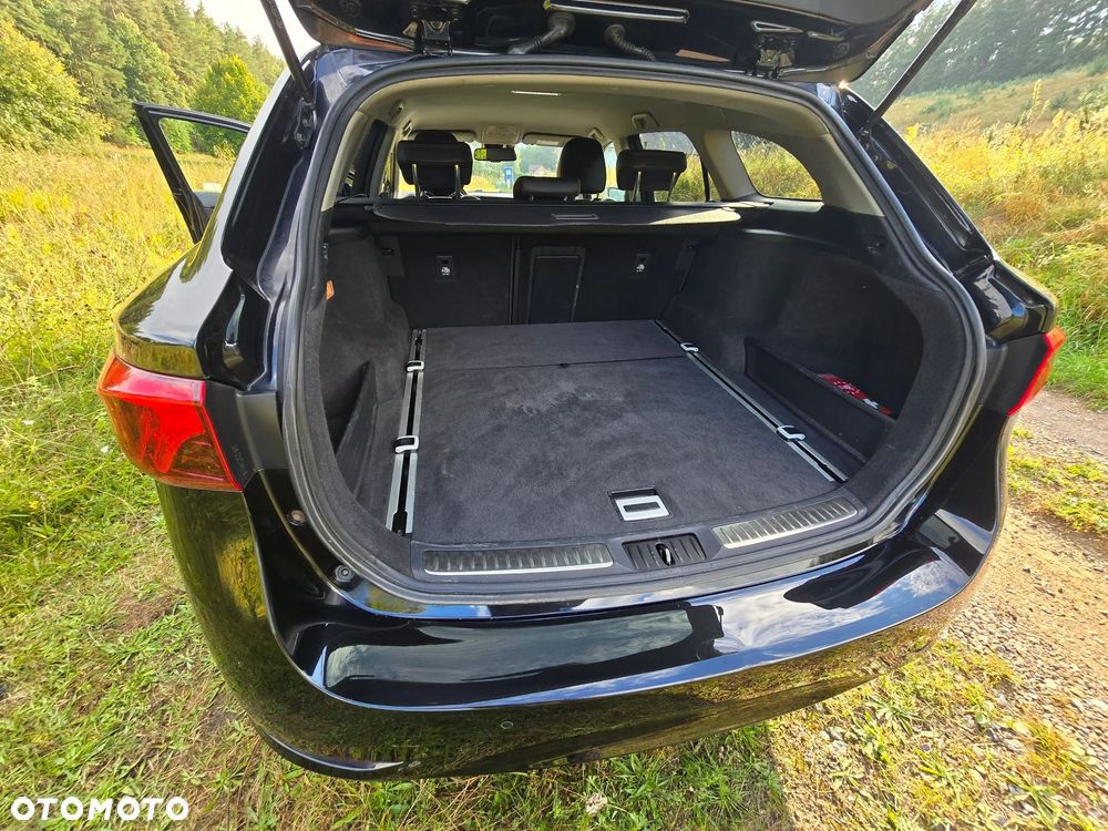 Toyota Avensis 1.8 Premium - 10