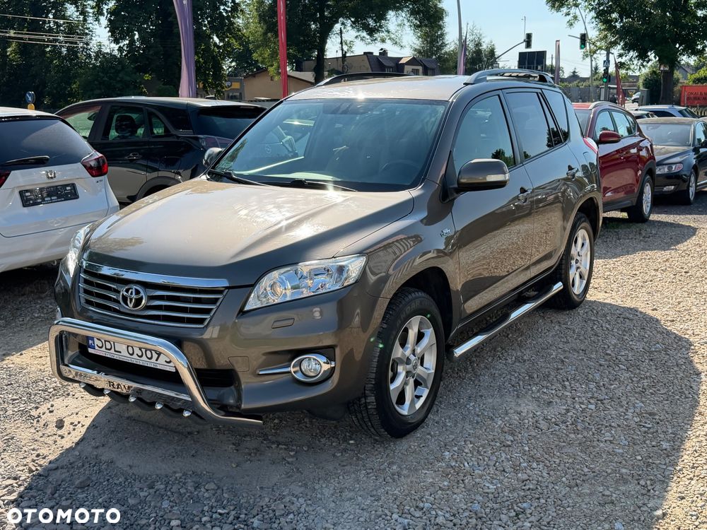 Toyota RAV4 - 7