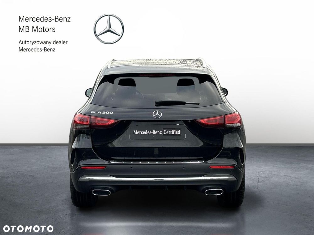 Mercedes-Benz GLA - 5