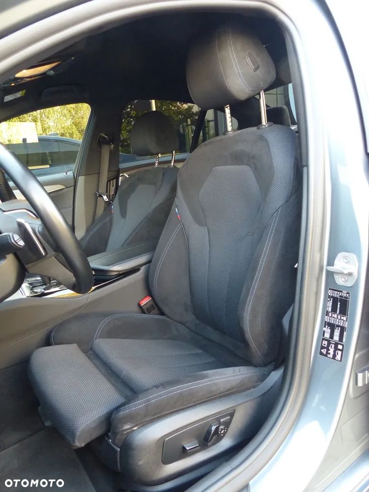 BMW Seria 5 530i xDrive M Sport sport - 12