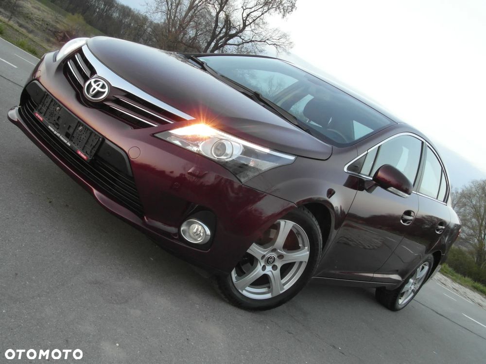 Toyota Avensis 1.8 Edition-S - 12