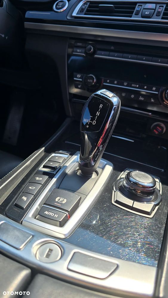 BMW Seria 7 740d xDrive - 10